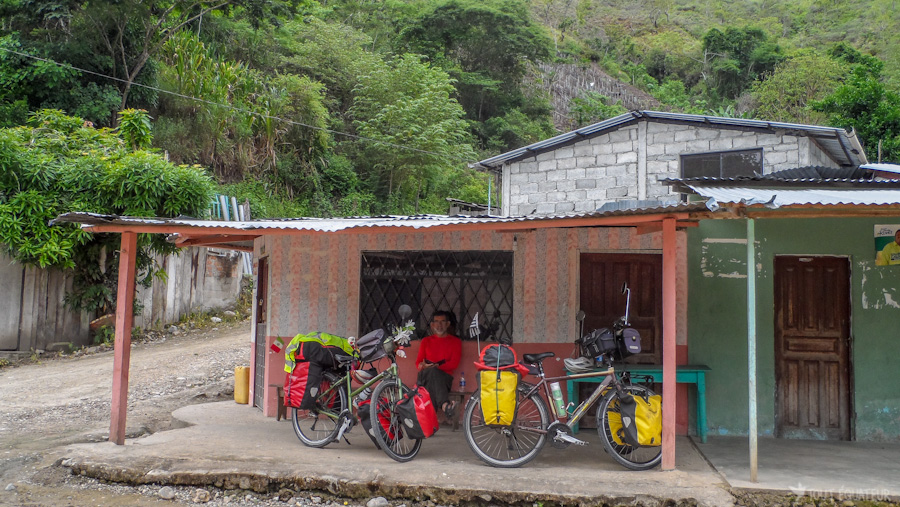 2014-12 - Equateur - Frontière sud-tout-equateur (3)