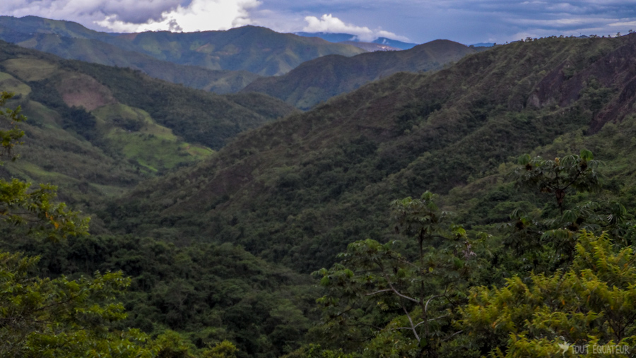 2014-12-Equateur-vers-Zumba-tout-equateur.jpg?profile=RESIZE_930x