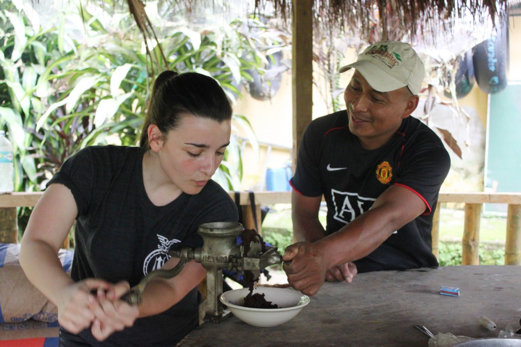 De huile de coude pour moudre les graines de cacao!