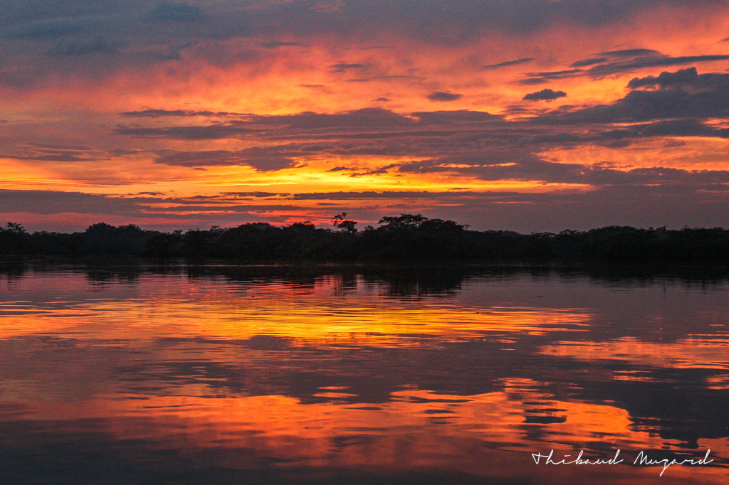 Coucher-de-soleil-Lago-Grande-1024x682.jpg?profile=RESIZE_710x