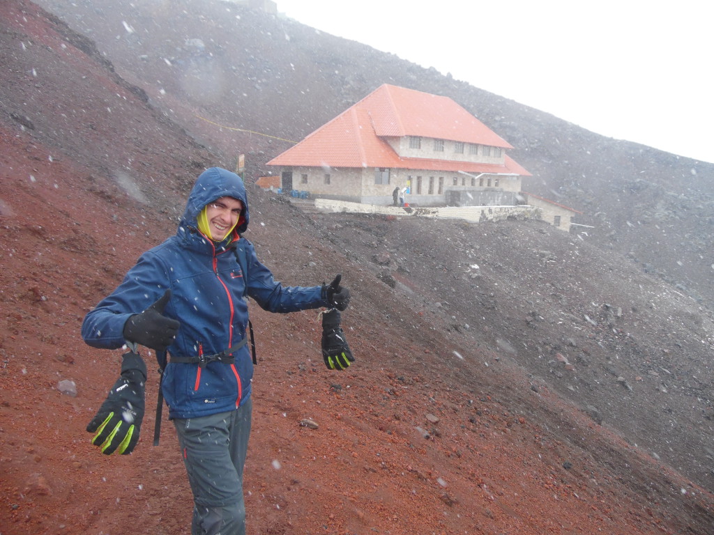 Après l'effort le réconfort: arrivée au refuge du Cotopaxi :)