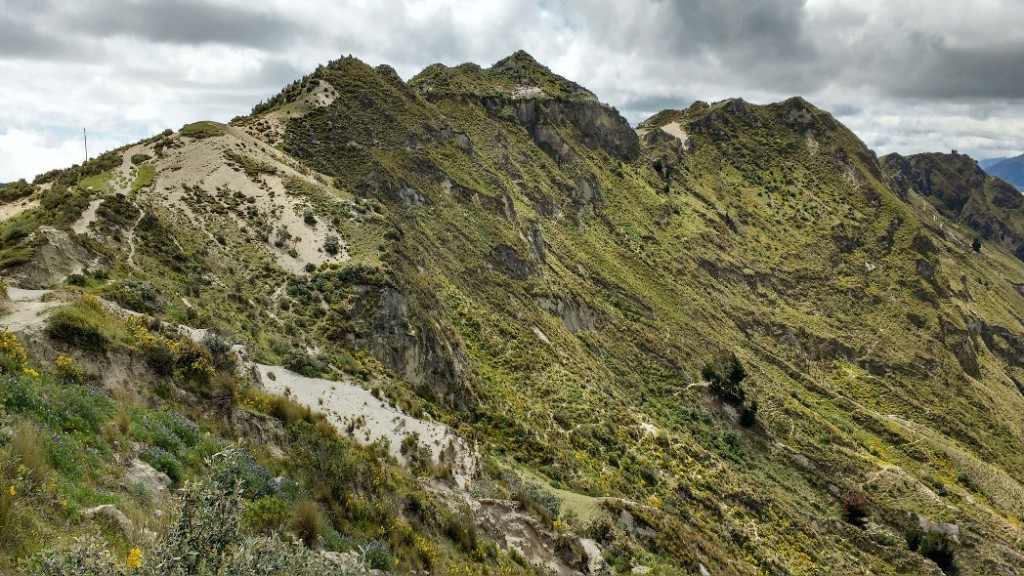 25-lagune-Quilotoa-1024x576.jpg?profile=RESIZE_710x